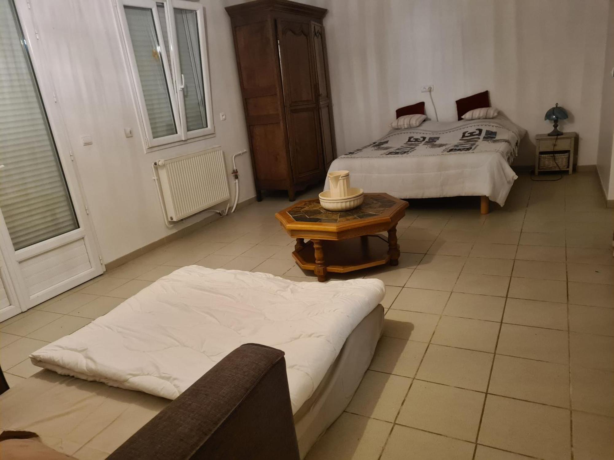 Apartamento Chez Jaja Et Phiphi Bourg-et-Comin Exterior foto