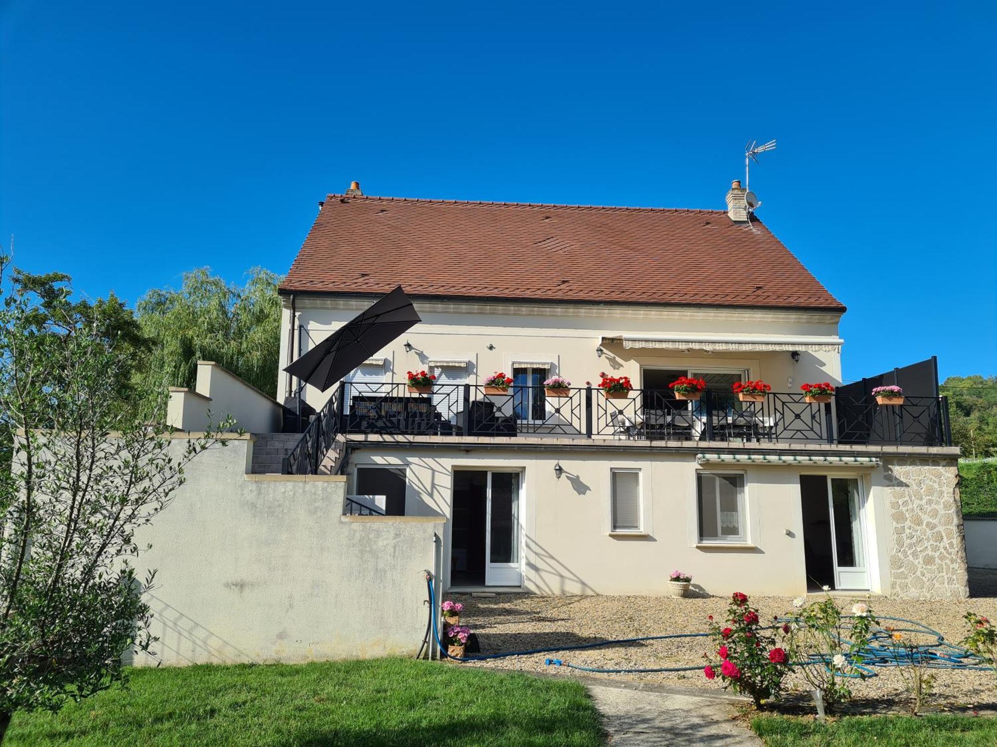 Apartamento Chez Jaja Et Phiphi Bourg-et-Comin Exterior foto