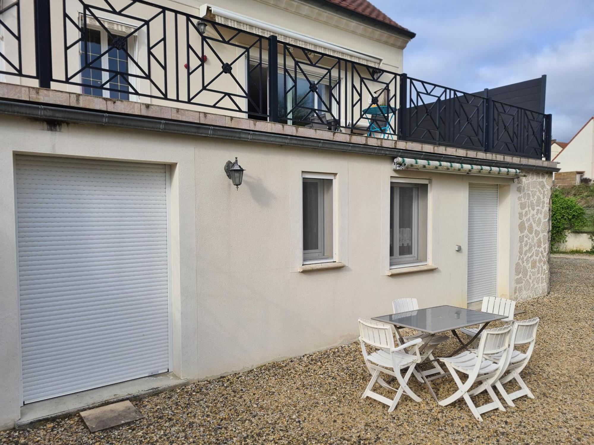Apartamento Chez Jaja Et Phiphi Bourg-et-Comin Exterior foto
